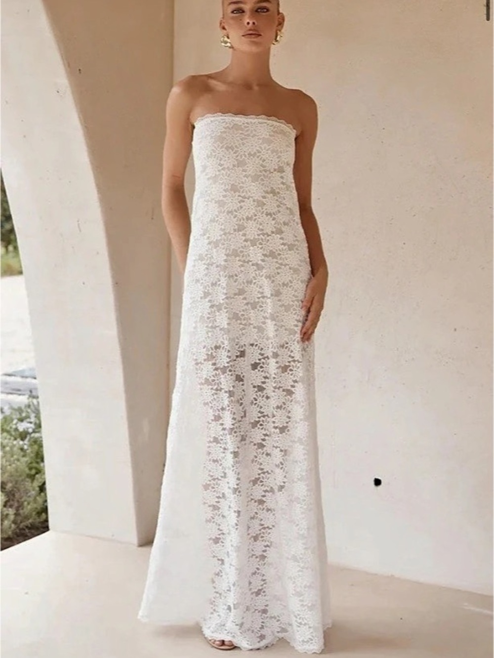 Confete Kinera Maxi Dress Floral Strapless Maxi Dress in White Like New